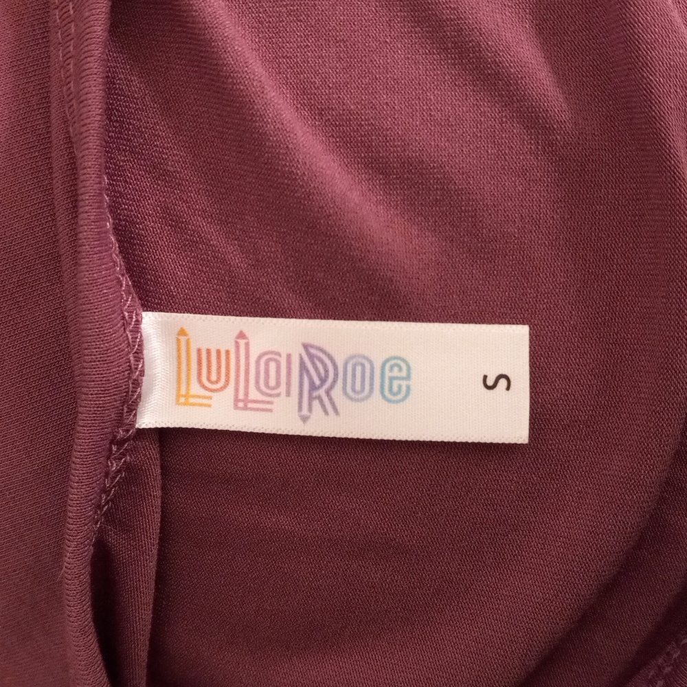 LuLaRoe S Classic T Tee Shirt NWT Purple Hi-Low - Picture 7 of 8